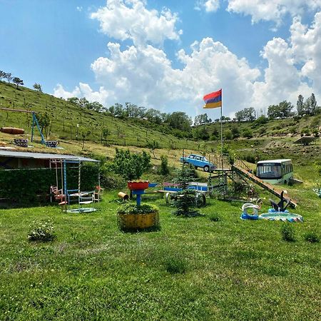 Hyuratun Gavarum Arevik Villa Artsvakar Rum bild